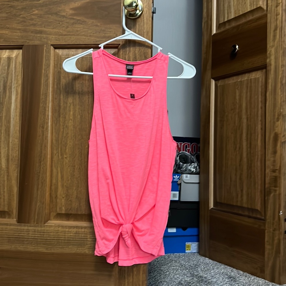 Women’s tank top